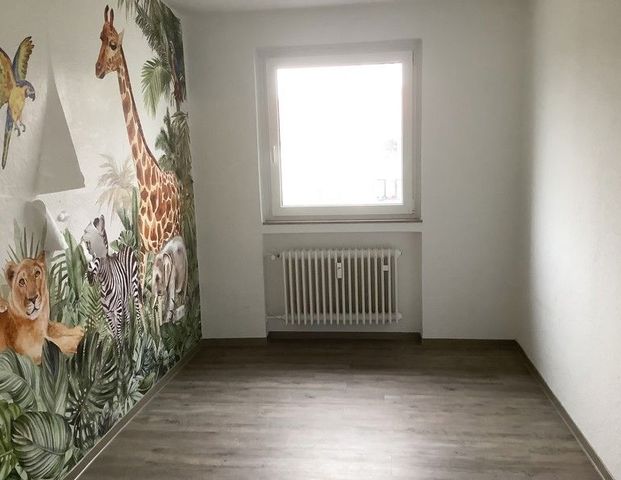 Schöne 3-Zimmer-Wohnung mit großem Balkon! - Photo 1