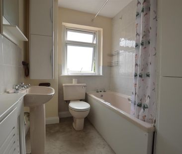 2 bedroom House To Let - Photo 5