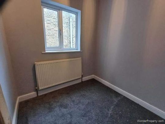 3 bedroom property to rent in London - Photo 1