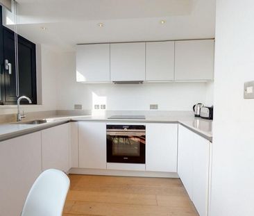 Studio to rent - Photo 3