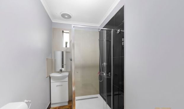 Sunshine West - Photo 1