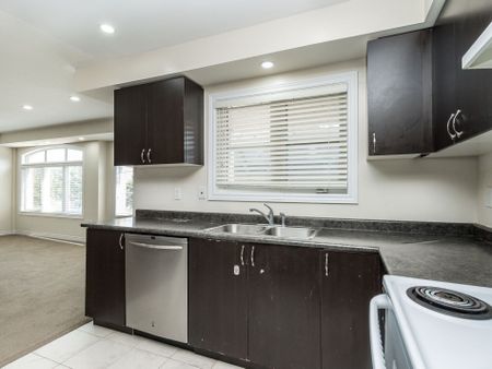 For Lease - 200 Veterans Drive Unit# 09, Brampton, Ontario - Photo 2