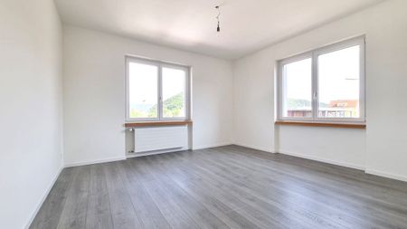 Sanierte 5 Zimmer Wohnung mit zwei Balkons - Photo 3