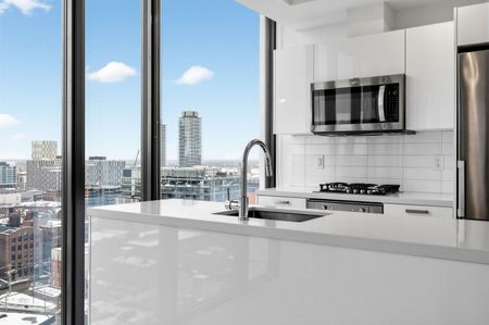 For Lease - 55 Ontario Street Unit# 1703, Toronto, Ontario - Photo 4