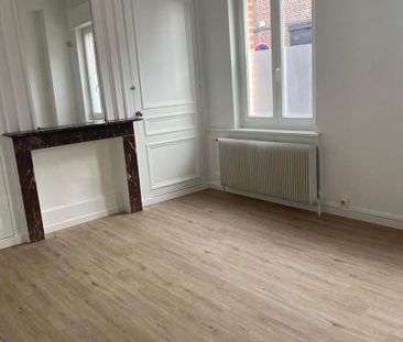 A LOUER LOCAL PROFESSIONNEL LYS LEZ LANNOY - Photo 1