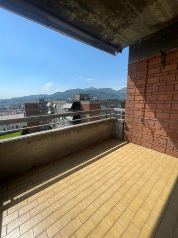 MENDRISIO – ATTICO CON VISTA IN CENTRO - Photo 4