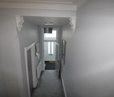 1 bedroom in a house share to rent - Photo 6