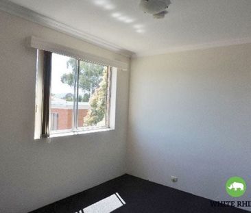 18/124 Henderson Road, Queanbeyan - Photo 3