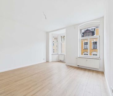 Frisch renovierte 3-Raum Wohnung mit Balkon zentrumsnah in Plauen - Photo 2