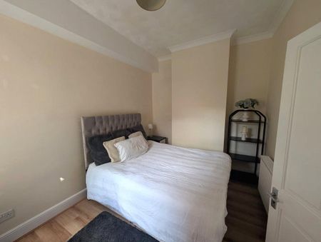 1 bedroom property to rent - Photo 2
