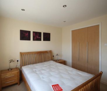 2 bed flat for rent in West Pilton - Photo 1