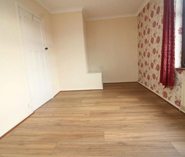 3 bedroom terraced house to rent - Photo 6
