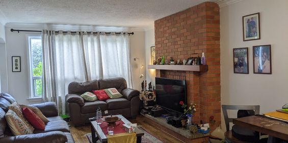 Yonge and Finch East Three Bedroom and 1.5 Bathrooms - Photo 3