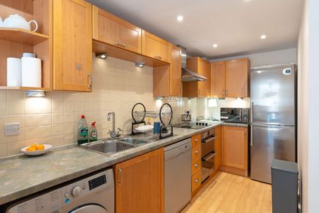 Empress Court, Woodin's Way, Oxford, Oxfordshire, OX1 - Photo 4