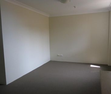 MODERN STUDIO IN TOP LOCATION WITH FREE GAS AND ELECTRICITY - Photo 5