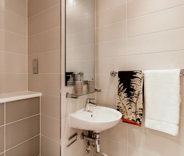 6 Bed Premium Ensuite - Photo 2