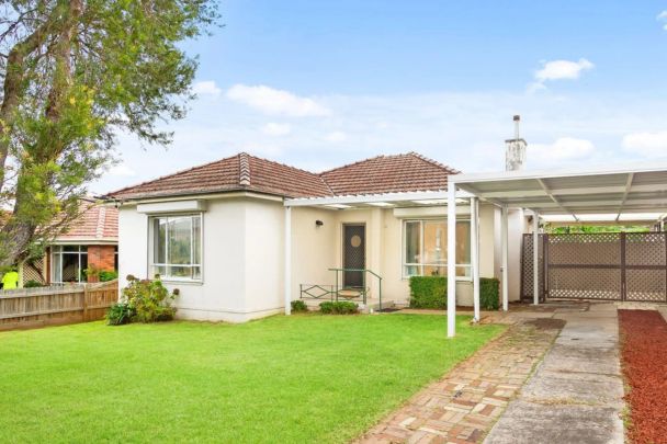 70 Woodbine Crescent, Ryde. - Photo 1