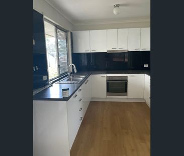 3 BEDROOM HOME FOR RENT - LARGE FULLY FENCED YARD! - Photo 4