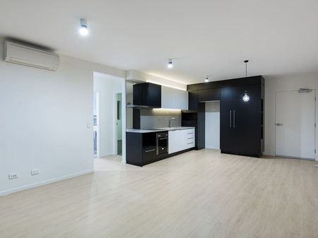 Modern 2 Bedroom Apartment on Kedron Brook! - Photo 4