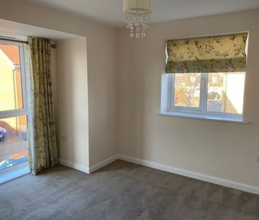 Spitfire Road, Upper Cambourne, Cambridge - Photo 5