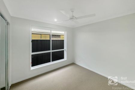 Four Bedroom Home Close to Schools, Shops & Beaches - Photo 4