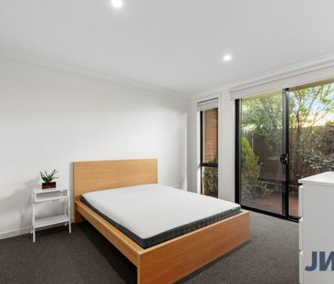 Enjoy The Best Of Footscray Today's Way - Photo 4