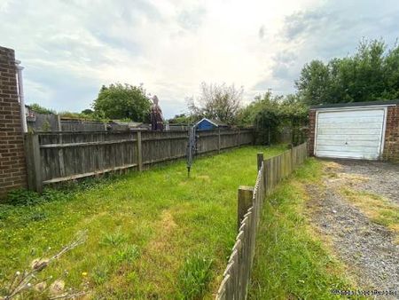 3 bedroom property to rent in Ashford - Photo 3