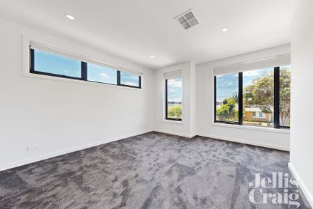 18A Noora Avenue, Bentleigh East - Photo 3