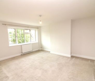 2 bedroom maisonette to rent - Photo 2