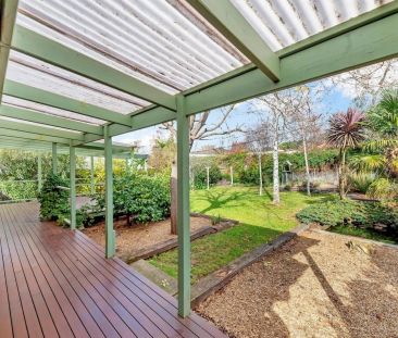 5 Schomburgk Street, Yarralumla. - Photo 1