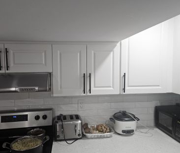 For Lease - 1372 Rebecca Street, Oakville, Ontario - Photo 6