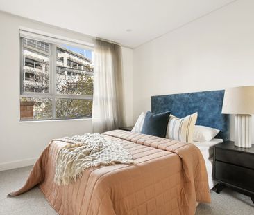 Luxury Harbourside Living in the Heart of Walsh Bay - Photo 5