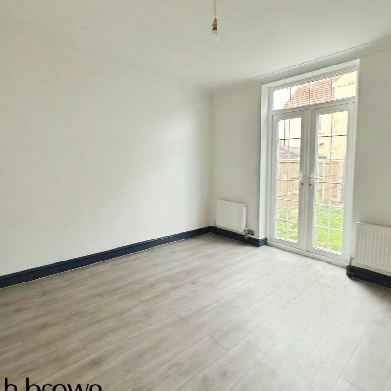 Crossfield Road - Photo 1