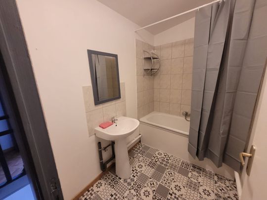 Location Appartement 2 pièces 45m² RAISMES 59590 - Photo 1