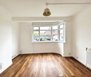 2 bedroom maisonette to rent - Photo 2