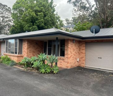 Neat & Tidy Villa - Photo 3