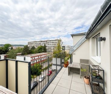 Helle DG-Wohnung mit Terrasse | Nur 1 Min. zur U3 - Photo 6