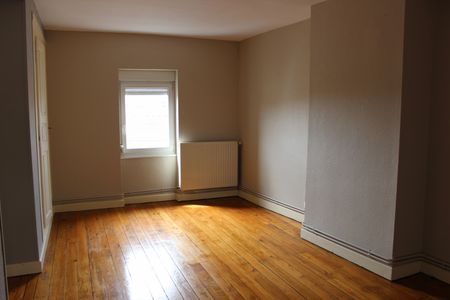 Location Appartement 5 pièces 112m² - Photo 2