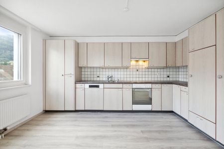 Offre spéciale - Appartement 4 pièces lumineux au 2e étage à Moutier - Foto 2
