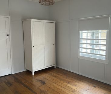 One Bedroom Unit walking distance to the City! - Photo 5