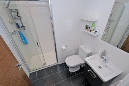 2 bedroom flat to rent - Photo 5