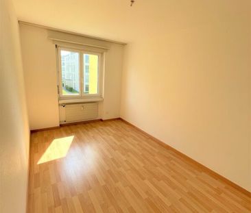 4.5 Zimmer Wohnung mit moderner Küche und Bad in Amriswil - Photo 3