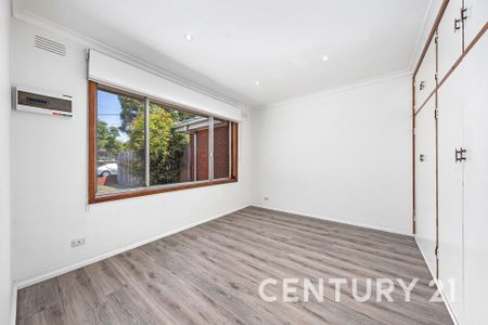 Fully Renovated Home in Noble Park - Photo 2