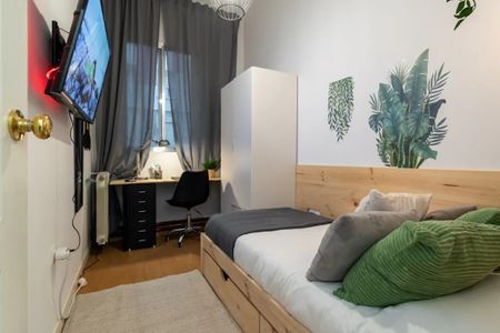 Calle Hilarión Eslava, Madrid, Community of Madrid 28015 - Photo 2