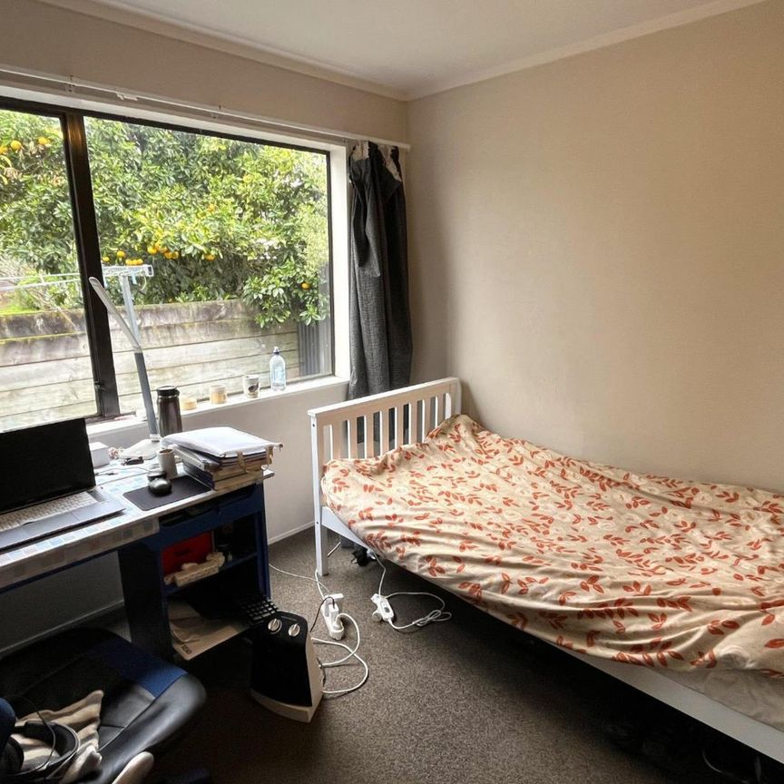 Prime city location - four bedroom student rental! - Photo 1