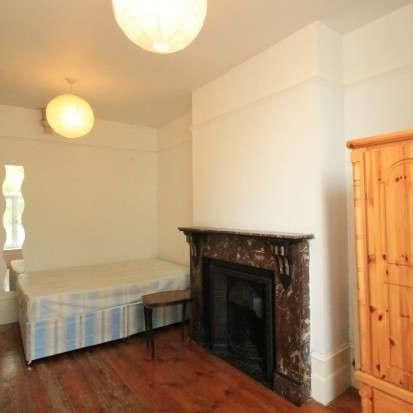 Caledonian Road, Islington, N7 - Photo 1