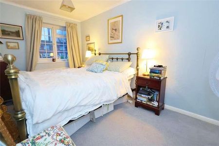 Midhope Road, Woking, Surrey, GU22 - Photo 5