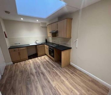 Graham Road, SO14 - Photo 4