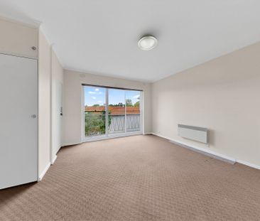 Private and Secure Apartment - Photo 4