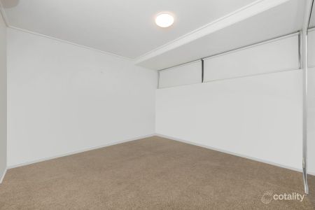 City Living - Photo 3